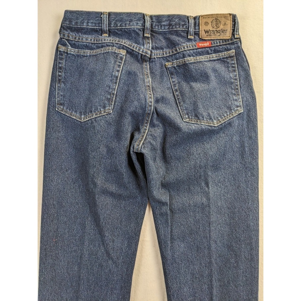 Wrangler Mens 34 x 30 Denim Blue Jeans 100% Cotton Relaxed Fit - Picture 13 of 14